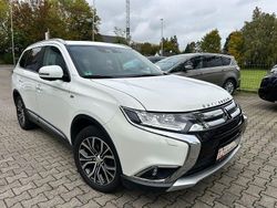 Weiß Gebraucht 2018 Mitsubishi Outlander Top SUV | 17.900 € (Fairer Preis)