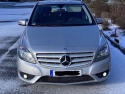 Silber Gebraucht 2013 Mercedes B180 Van / Kleinbus | 8.500 € (Superpreis)