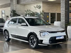Weiß Gebraucht 2022 Kia e-Niro Vision SUV | 25.800 € (Fairer Preis)