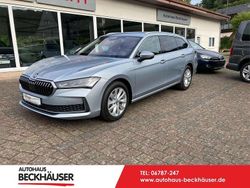 Silber metallic Neu 2025 Skoda Superb Selection Kombi | 35.900 € (Superpreis)