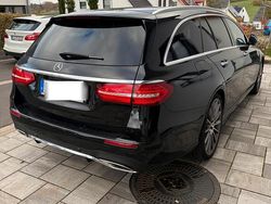 Schwarz Gebraucht 2018 Mercedes E200 AMG line Kombi | 26.500 € (Fairer Preis)