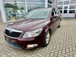 Rot Gebraucht 2010 Skoda Octavia Elegance Kombi | 5.999 € (Fairer Preis)