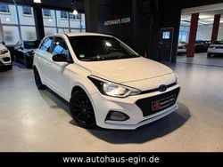 Weiß Gebraucht 2020 Hyundai i20 Limousine | 9.990 € (Superpreis)