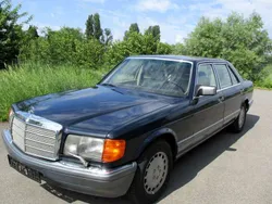 Blau Gebraucht 1986 Mercedes 560 Limousine | 17.900 €