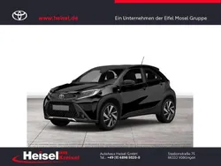 Schwarz Neu 2025 Toyota Aygo X-play Kleinwagen | 15.990 €