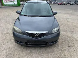 Grau Gebraucht 2005 Mazda 2 Comfort Limousine | 999 € (Guter Preis)