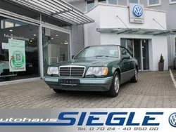 Malachitgrün (metallic) Gebraucht 1994 Mercedes E320 Cabrio | 12.880 €