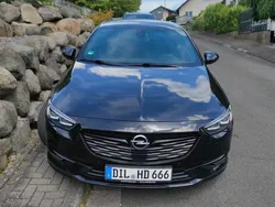 Schwarz Gebraucht 2019 Opel Insignia Exklusiv Limousine | 21.500 € (Fairer Preis)