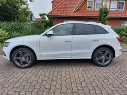 Weiß Gebraucht 2015 Audi Q5 Black Edition SUV | 24.700 € (Etwas zu teuer)