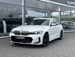 Weiß Gebraucht 2023 BMW 330e M Sport Limousine | 40.500 € (Fairer Preis)