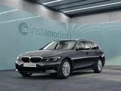 Grau Gebraucht 2022 BMW 318 Kombi | 28.199 € (Fairer Preis)