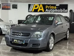 Moonland Gebraucht 2004 Opel Vectra GTS Limousine | 4.999 € (Teuer)