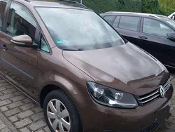 Braun Gebraucht 2012 VW Touran Trendline Van / Kleinbus | 6.200 € (Fairer Preis)