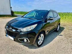 Schwarz Gebraucht 2011 Hyundai ix35 Premium SUV | 6.990 € (Teuer)