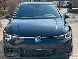 Schwarz Gebraucht 2022 VW Golf VIII GTI Kleinwagen | 33.500 € (Etwas zu teuer)