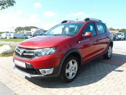 Orange Gebraucht 2016 Dacia Sandero Stepway Kleinwagen | 9.990 € (Etwas zu teuer)