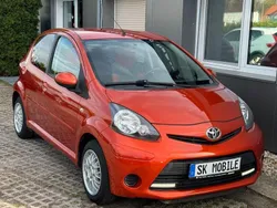 Orange Gebraucht 2012 Toyota Aygo Connect Style Kleinwagen | 3.999 € (Guter Preis)