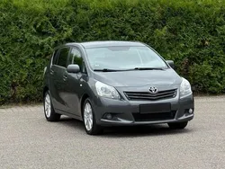 Grau Gebraucht 2012 Toyota Verso Travel Van / Kleinbus | 4.499 € (Fairer Preis)