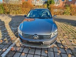 Grau Gebraucht 2011 VW Passat Highline Kombi | 8.350 € (Fairer Preis)