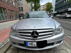 Grau Gebraucht 2009 Mercedes C200 Kombi | 2.500 €