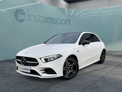 Weiß Gebraucht 2020 Mercedes A250 AMG Limousine | 35.550 €