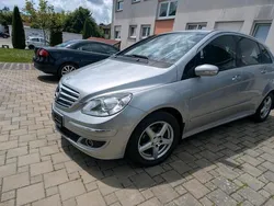 Grau Gebraucht 2007 Mercedes B180 Van / Kleinbus | 3.400 € (Fairer Preis)