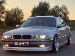 Silber Gebraucht 2000 BMW 740L Performance Limousine | 9.500 €