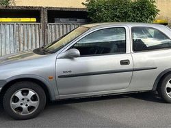 Silber Gebraucht 1999 Opel Corsa Eco Kleinwagen | 700 € (Fairer Preis)