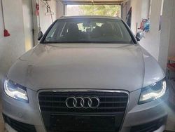 Silber Gebraucht 2011 Audi A4 Attraction Kombi | 8.399 € (Fairer Preis)