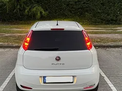 Weiß Gebraucht 2015 Fiat Grande Punto Kleinwagen | 4.400 €