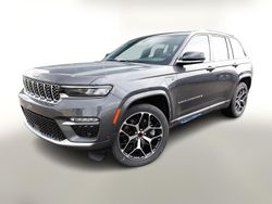 Grau Neu 2025 Jeep Grand Cherokee Summit SUV | 72.188 € (Superpreis)