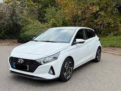Weiß Gebraucht 2021 Hyundai i20 Edition 30+ Kleinwagen | 13.900 € (Fairer Preis)