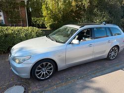 Silber Gebraucht 2005 BMW 535 Kombi | 3.500 €