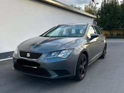 Grau Gebraucht 2015 Seat Leon ST CONNECT Kombi | 8.700 € (Fairer Preis)