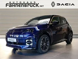 Schwarz (black pearlschwarz metallic (schwarz)) Gebraucht 2024 Renault Clio V Techno Limousine | 22.965 € (Teuer)