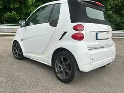 Weiß Gebraucht 2012 Smart ForTwo Cabrio Passion Cabrio | 3.999 €