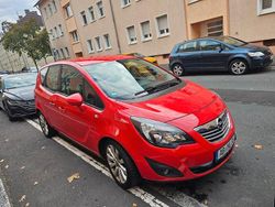 Rot Gebraucht 2012 Opel Meriva Selection Van / Kleinbus | 5.300 € (Fairer Preis)