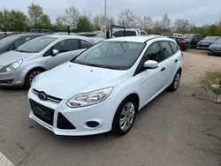 Weiß Gebraucht 2013 Ford Focus Kombi | 6.860 € (Teuer)