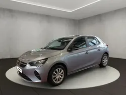 Quarz silber (metallic) (bei a Gebraucht 2022 Opel Corsa Edition Limousine | 12.450 € (Fairer Preis)