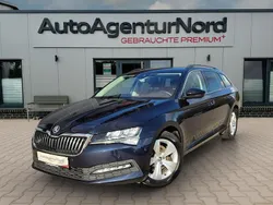 Blau Gebraucht 2019 Skoda Superb Ambition Kombi | 18.850 € (Fairer Preis)
