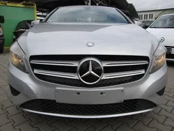 Silber Gebraucht 2014 Mercedes A180 Limousine | 9.600 € (Guter Preis)