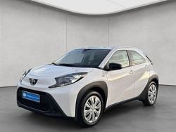 Weiß Gebraucht 2025 Toyota Aygo X Play SUV | 13.980 € (Superpreis)