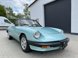 Grünblau Gebraucht 1984 Alfa Romeo Spider Cabrio | 13.950 €