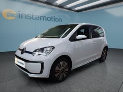 Weiß Gebraucht 2023 VW e-up! Kleinwagen | 19.349 € (Etwas zu teuer)