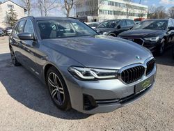 Bluestone metallic Gebraucht 2021 BMW 530e Sport Line Kombi | 24.990 € (Fairer Preis)