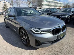 Bluestone metallic Gebraucht 2021 BMW 530e Sport Line Kombi | 25.990 € (Fairer Preis)