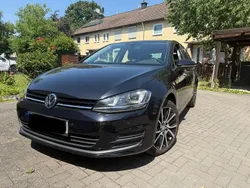 Schwarz Gebraucht 2015 VW Golf VII Comfortline Limousine | 10.290 € (Guter Preis)