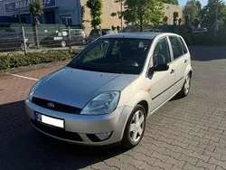 Silber Gebraucht 2002 Ford Fiesta Trend Kleinwagen | 1.299 € (Fairer Preis)