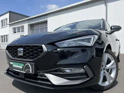 Mitternachtsschwarz Gebraucht 2024 Seat Leon FR-Line Kombi | 27.860 € (Guter Preis)