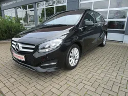 Schwarz Gebraucht 2018 Mercedes B180 Van / Kleinbus | 17.290 € (Guter Preis)